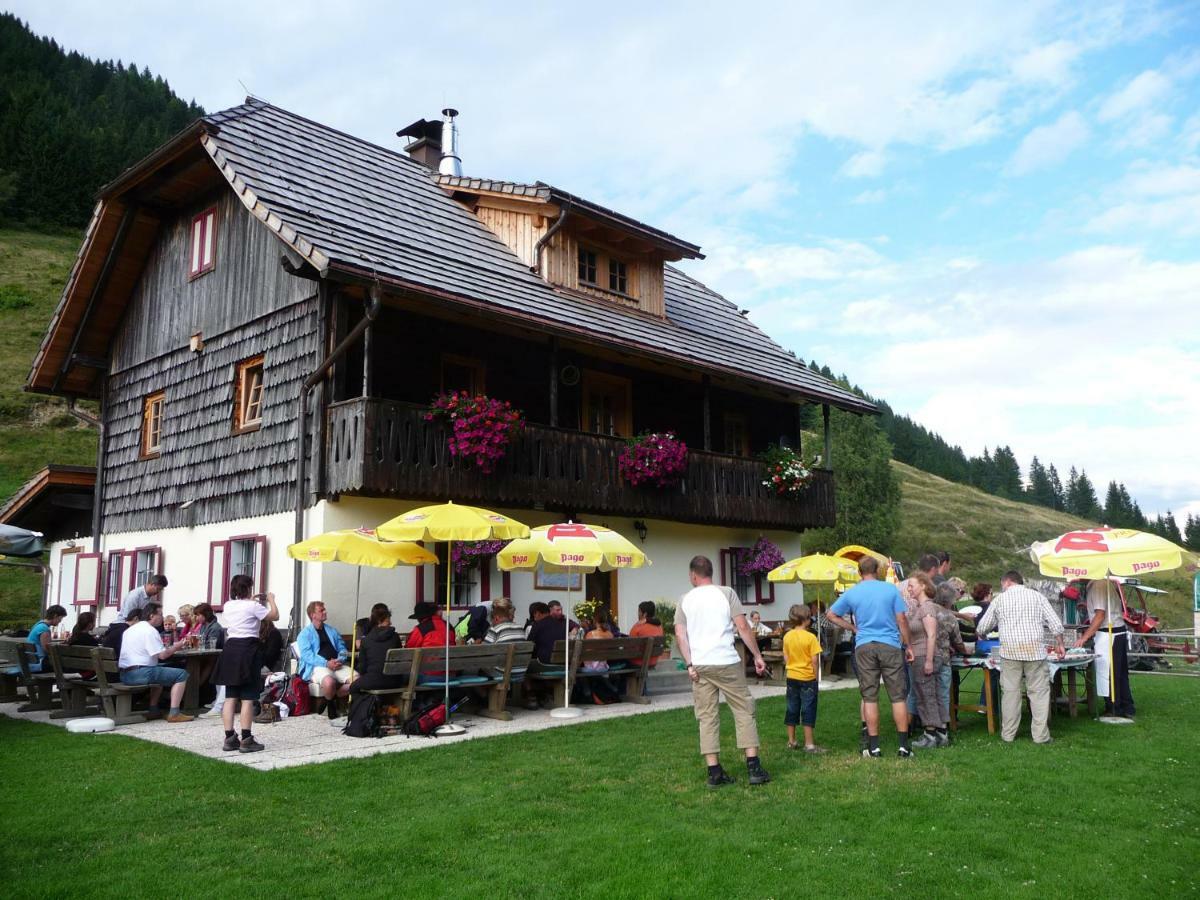 Ferienhaus Enzi Weissbriach Eksteriør billede