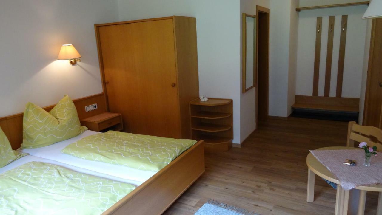 Ferienhaus Enzi Weissbriach Eksteriør billede